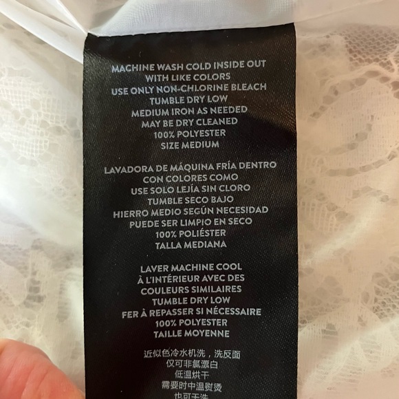 NWT BARBER BABE ON BOARD  Elegant Cream Lace Ruffle Top Size Medium - Picture 6 of 14